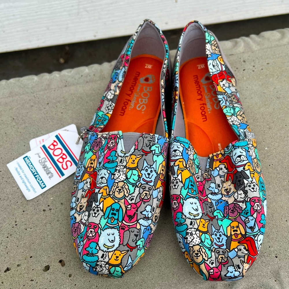 BOBS FROM SKETCHERS Dog/Puppy Print Slip-On Canvas Shoes | SIZE: US 7W